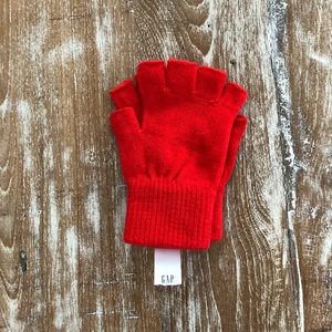 Kids red fingerless gloves